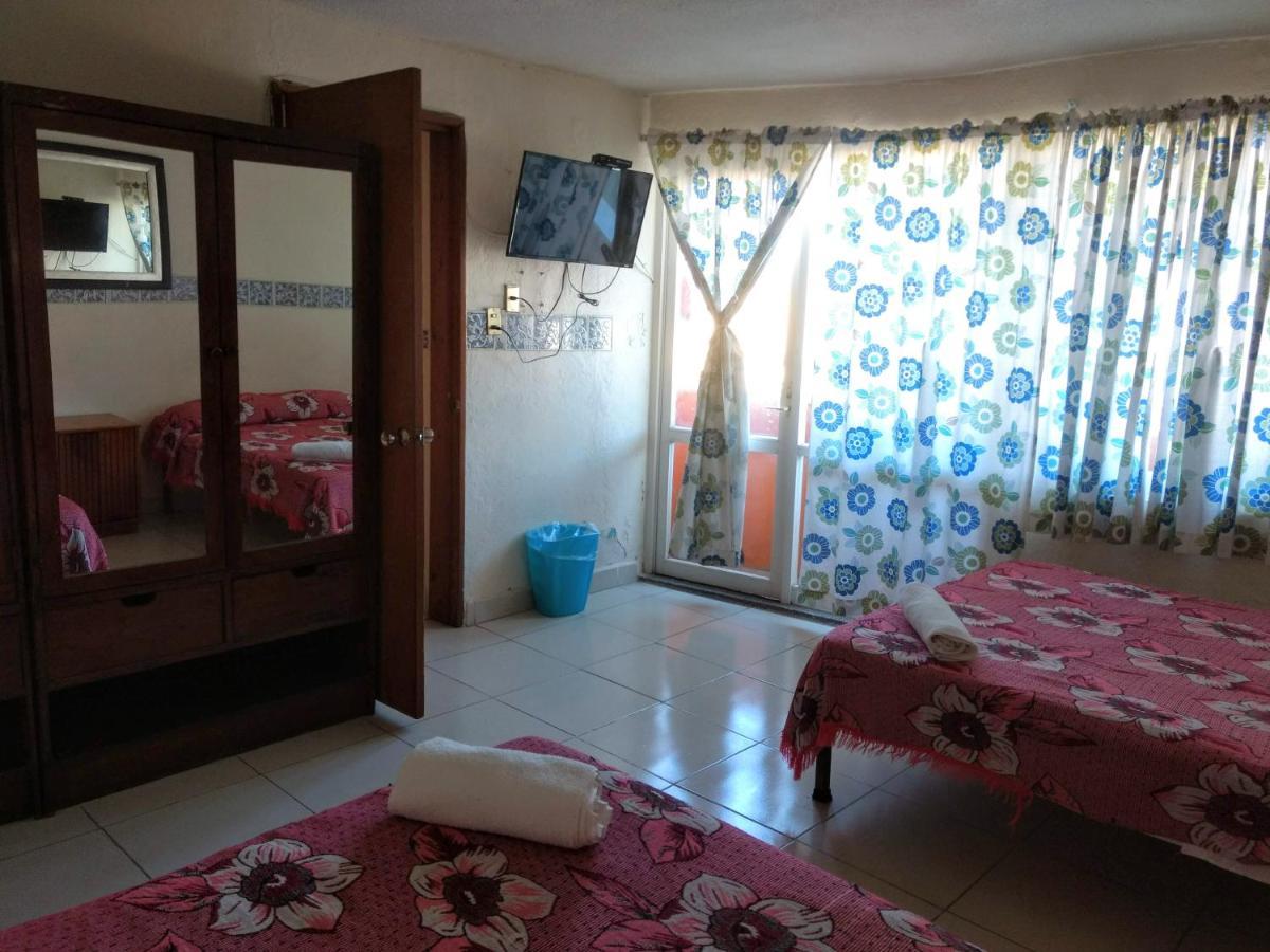 Hotel Plaza Aleman Леон Екстериор снимка