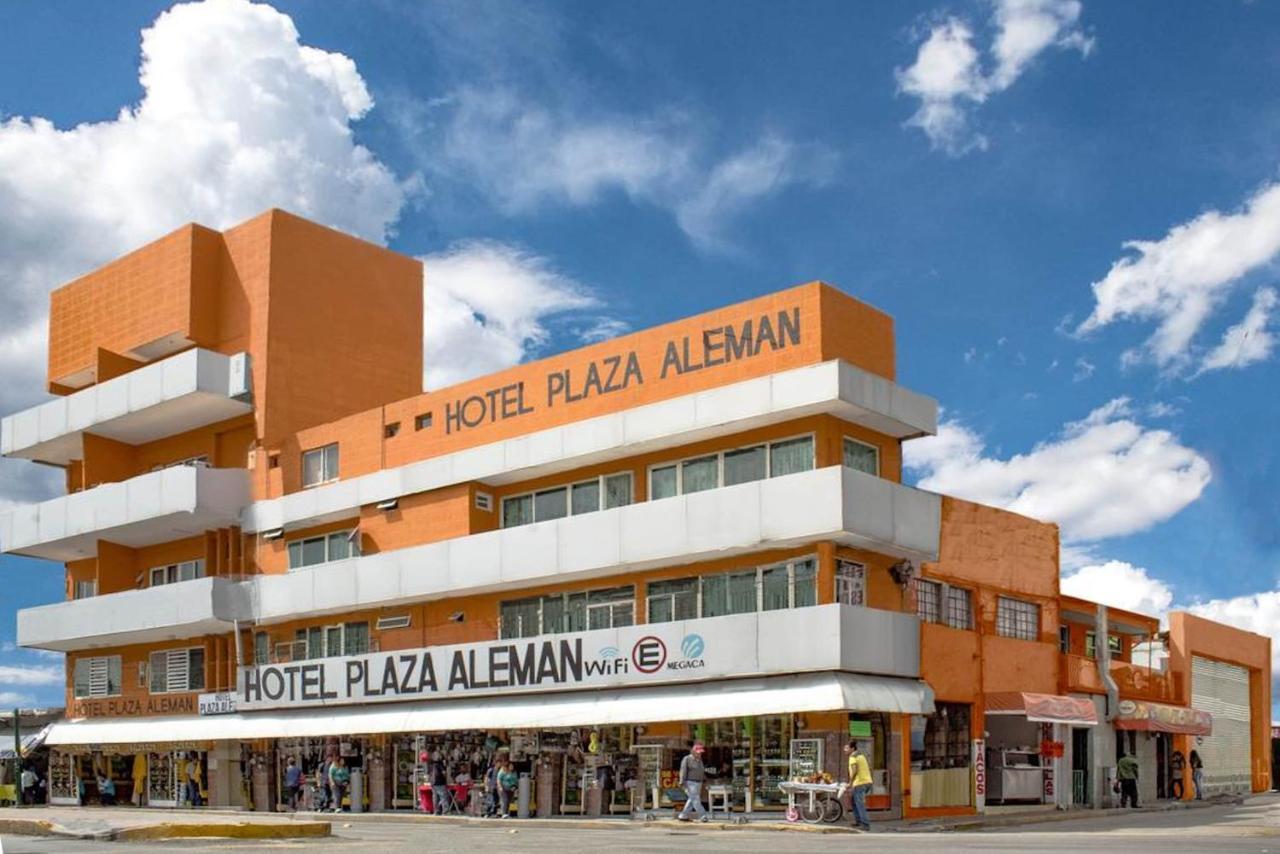 Hotel Plaza Aleman Леон Екстериор снимка